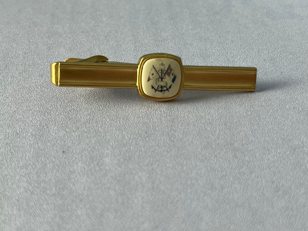 VTG Nautical Crest Tie Clip Hold Tone Anchor Crest Flags